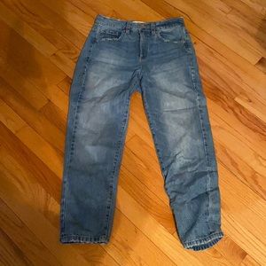 super cute mom jeans